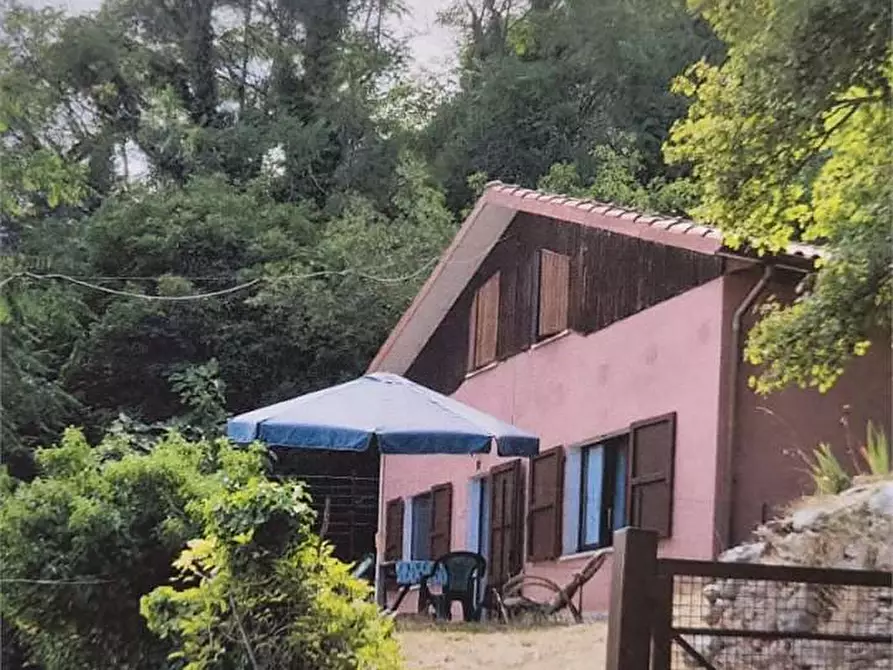 Immagine 2 di Casa indipendente in vendita  in VIA Sementana a Sassoferrato