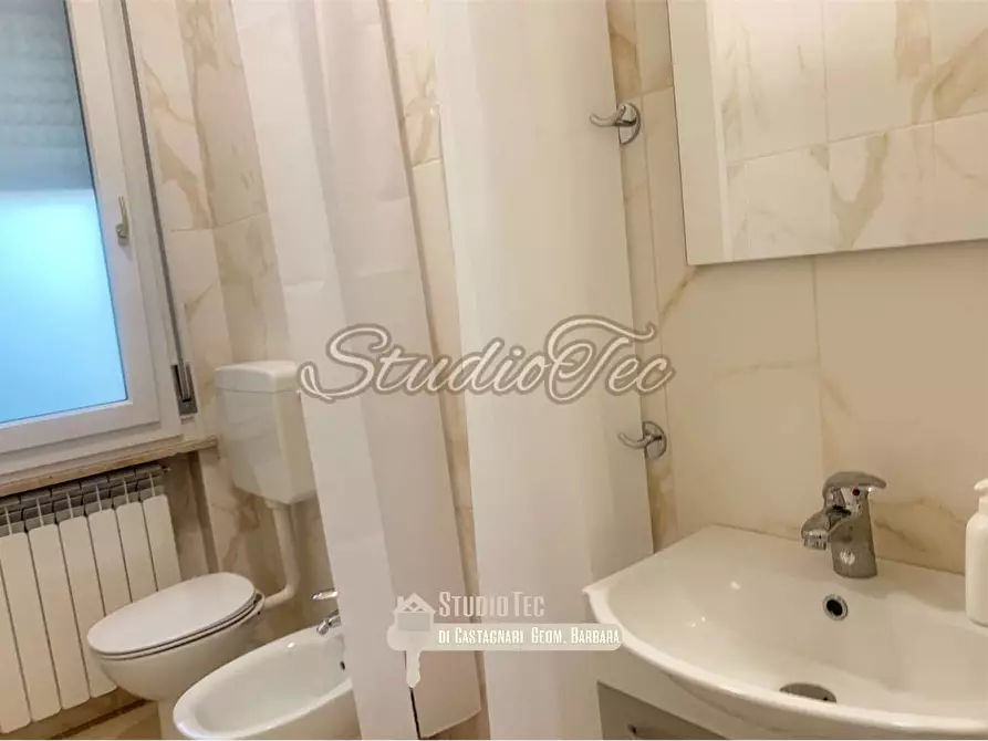 Immagine 8 di Appartamento in affitto  in via al lido 1 a Ravenna