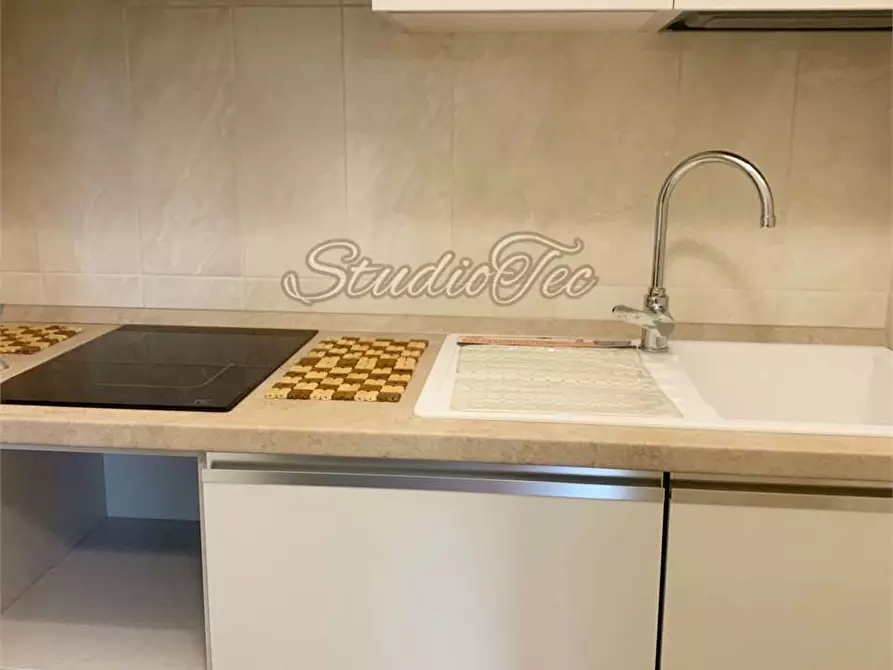 Immagine 4 di Appartamento in affitto  in via al lido 1 a Ravenna