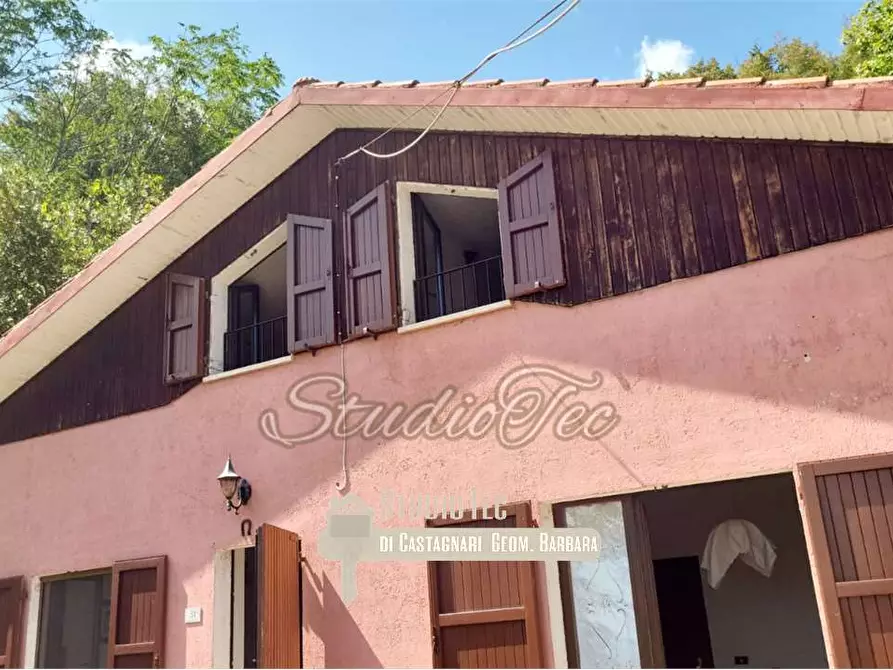 Immagine 36 di Casa indipendente in vendita  in VIA Sementana a Sassoferrato