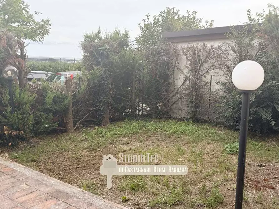 Immagine 18 di Appartamento in vendita  in via viazza  19 a Ravenna