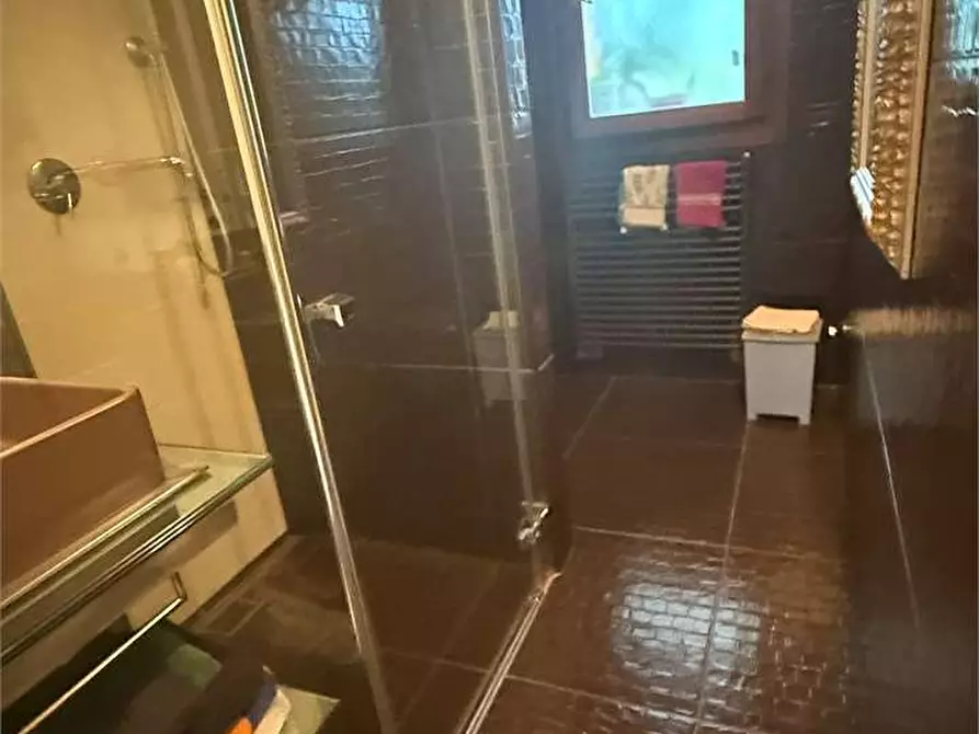 Immagine 26 di Attico in vendita  in Luigi Cilla 1 a Ravenna