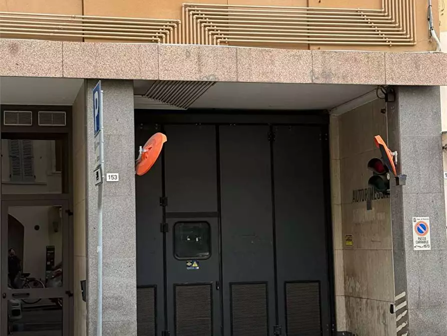 Immagine 2 di Posto auto in affitto  in via roma  153 a Ravenna