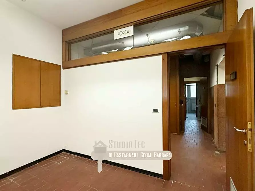 Immagine 13 di Negozio in affitto  in via castel san pietro 1 a Ravenna