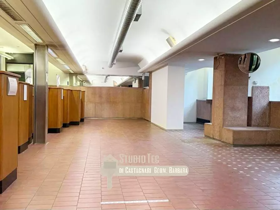 Immagine 8 di Negozio in affitto  in via castel san pietro 1 a Ravenna