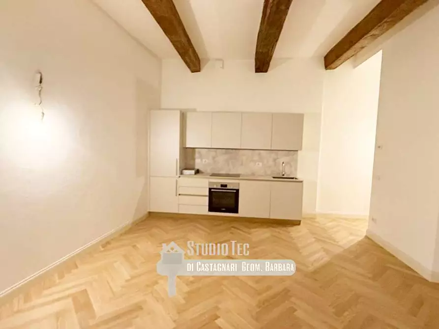 Immagine 6 di Appartamento in vendita  in via camillo cavuor  1 a Ravenna