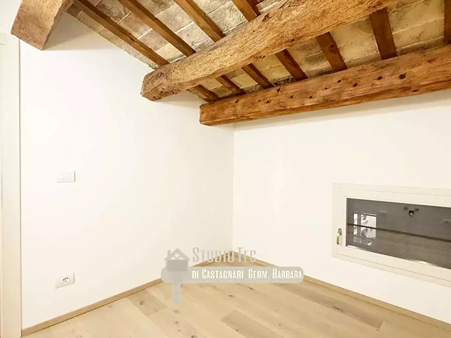 Immagine 10 di Appartamento in vendita  in via Camillo Cavour  1 a Ravenna