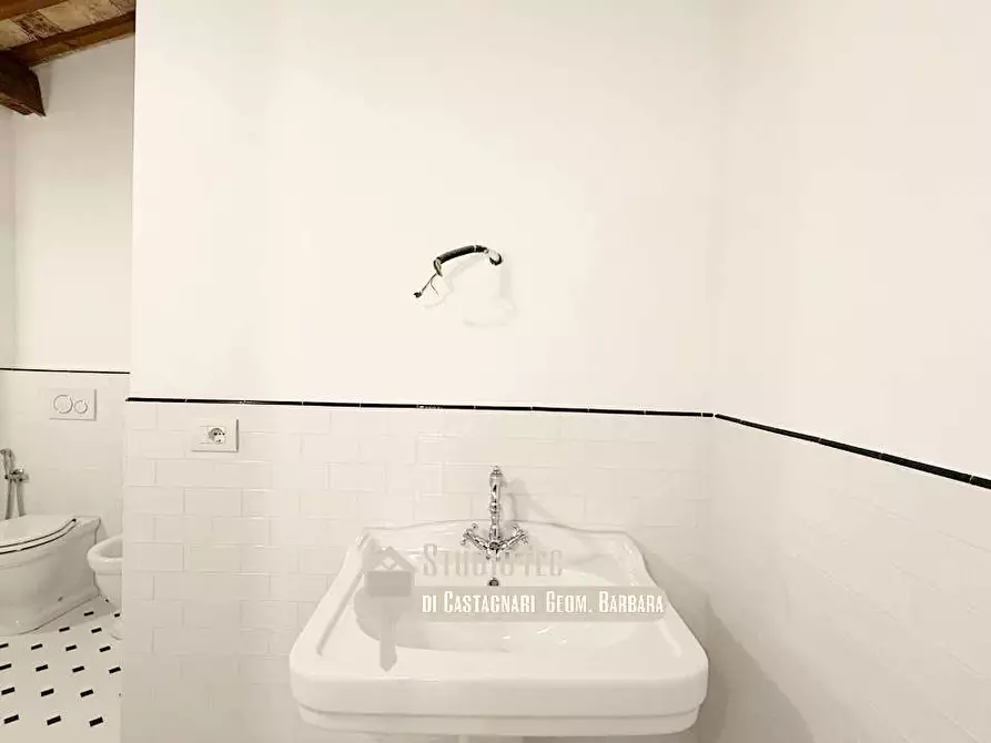 Immagine 12 di Appartamento in vendita  in via Camillo Cavour  1 a Ravenna