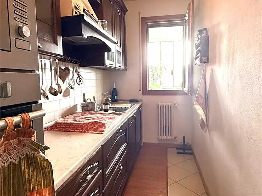 Immagine 11 di Appartamento in vendita  in via valitutti a Ravenna