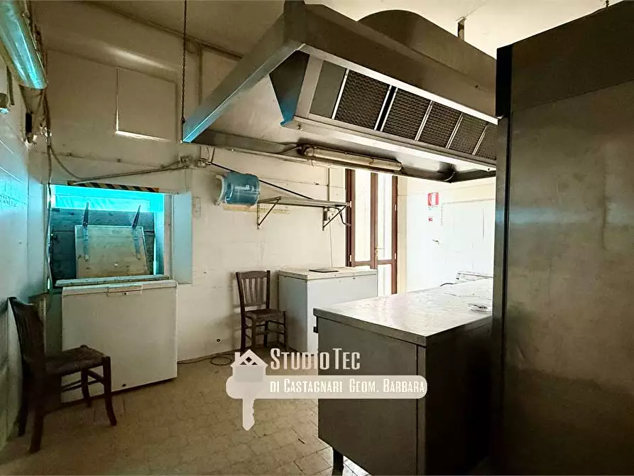 Immagine 31 di Quadrilocale in affitto  in Via Mentana  a Ravenna