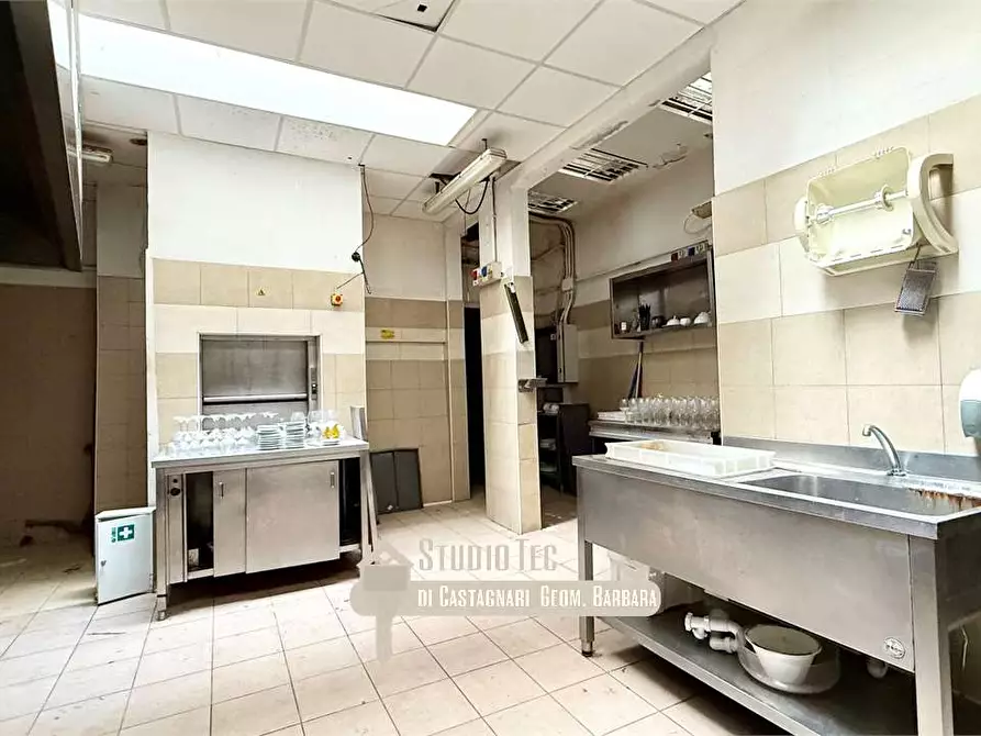 Immagine 37 di Quadrilocale in affitto  in Via Mentana  a Ravenna