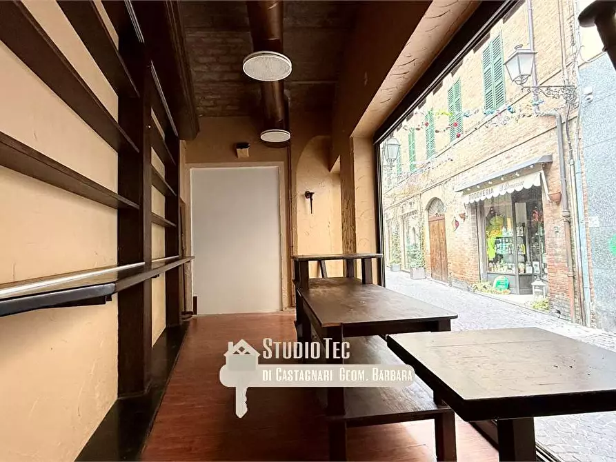 Immagine 15 di Negozio in affitto  in Via Mentana  a Ravenna