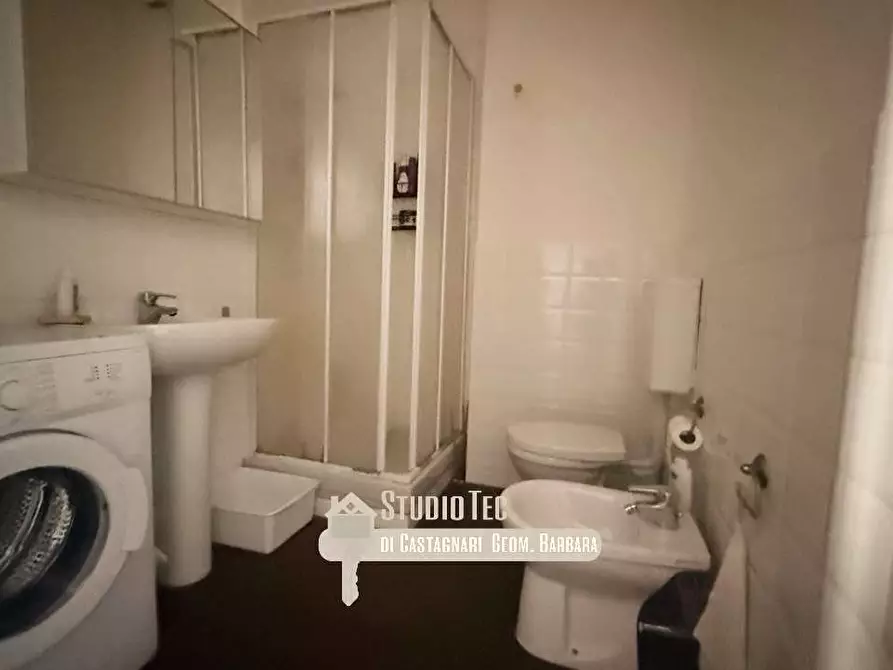 Immagine 17 di Bilocale in affitto  in VIA BORGONUOVO  1 a Bologna