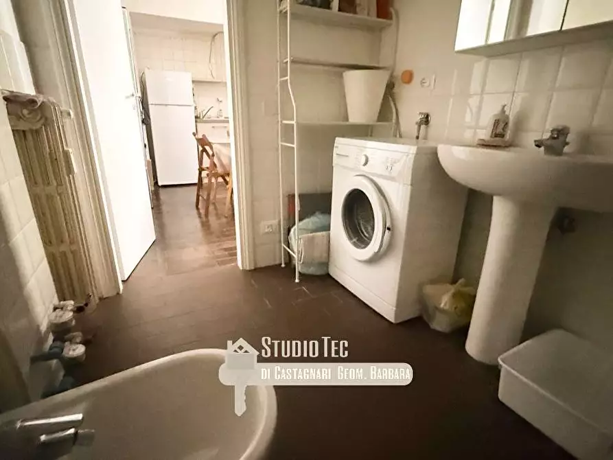 Immagine 25 di Bilocale in affitto  in VIA BORGONUOVO  1 a Bologna