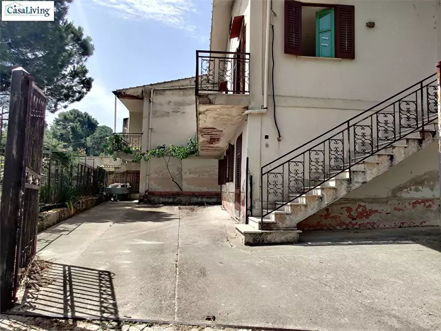 Immagine 3 di Villa in vendita  in Via Esterna Sant' Elia a Monreale