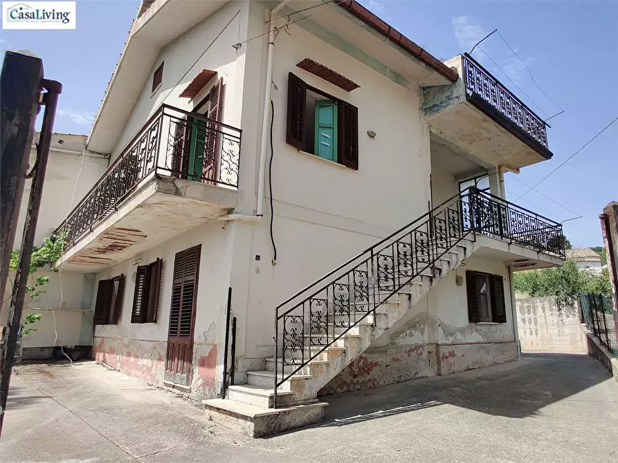 Immagine 2 di Villa in vendita  in Via Esterna Sant' Elia a Monreale