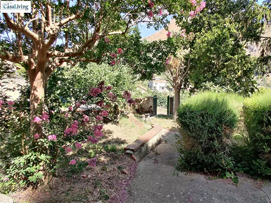 Immagine 10 di Villa in vendita  in Contrada Coda Di Caculla a Monreale