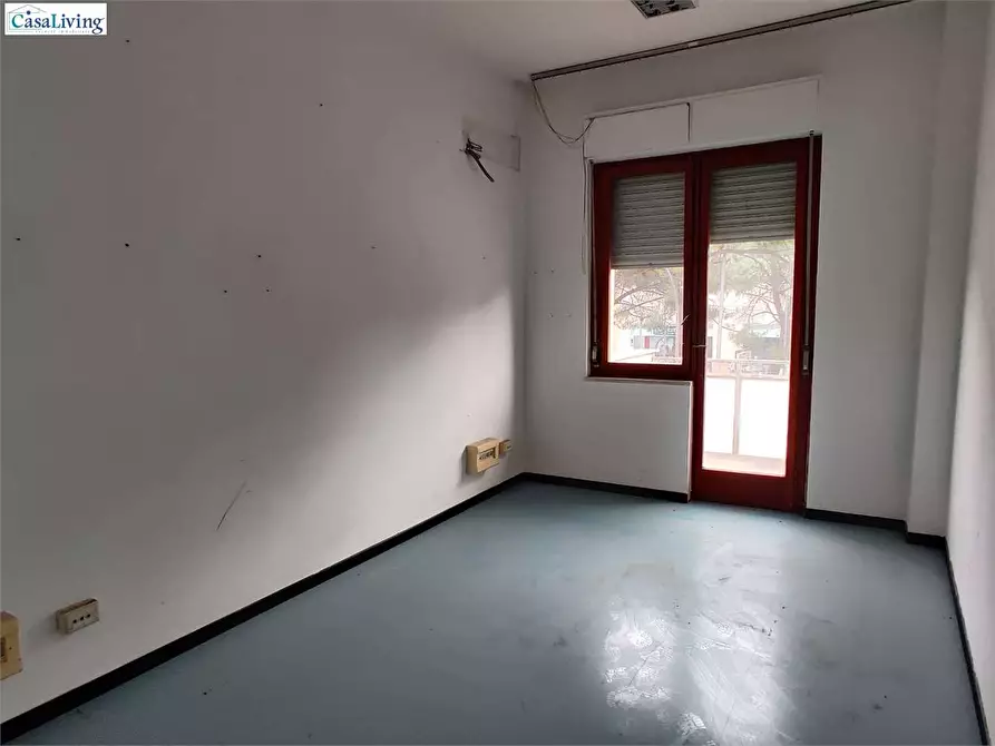 Immagine 2 di Ufficio in affitto  in Via Pietro nenni-Via Ugo La Malfa 24 a Palermo