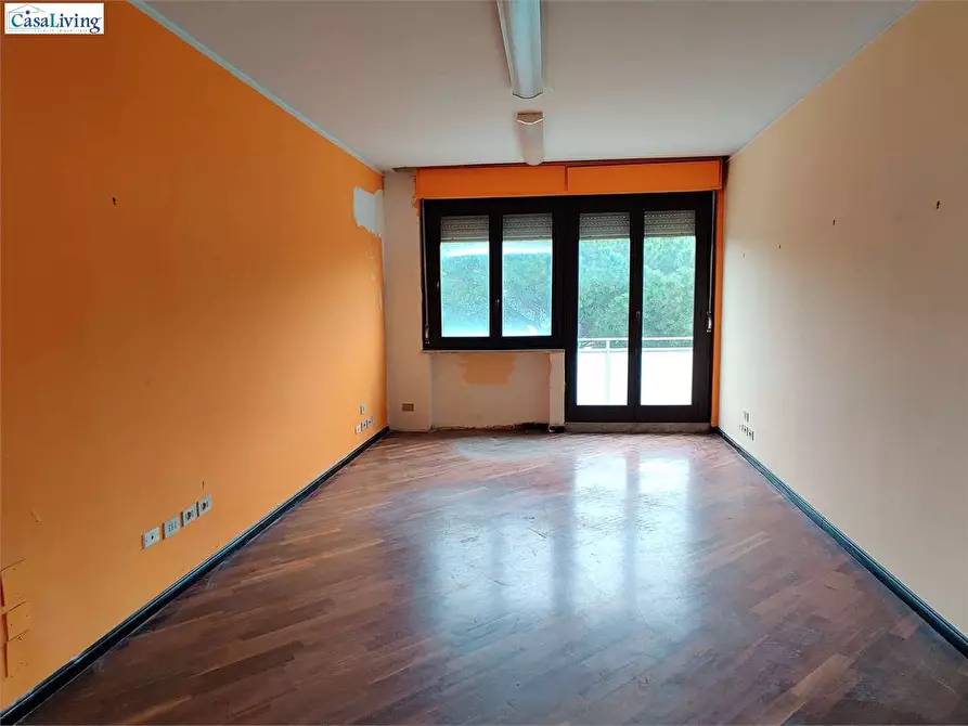 Immagine 1 di Ufficio in affitto  in Via Pietro Nenni - Via Ugo La Malfa  24 a Palermo