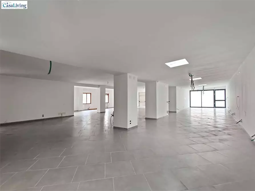 Immagine 4 di Negozio in affitto  in Via Pietro Nenni - Via Ugo La Malfa 24 a Palermo