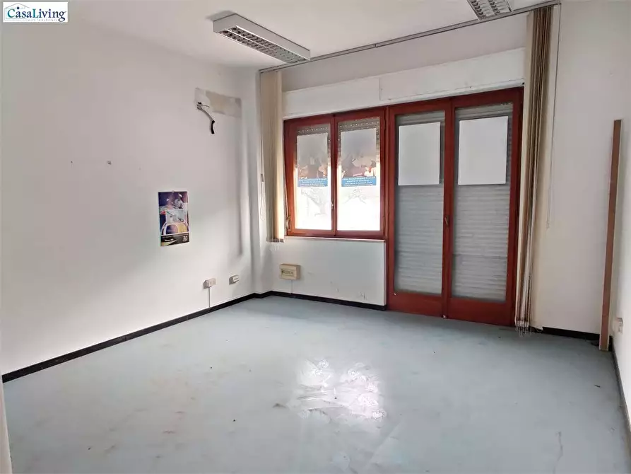 Immagine 10 di Ufficio in affitto  in Via Pietro Nenni - Via Ugo La Malfa 24 a Palermo