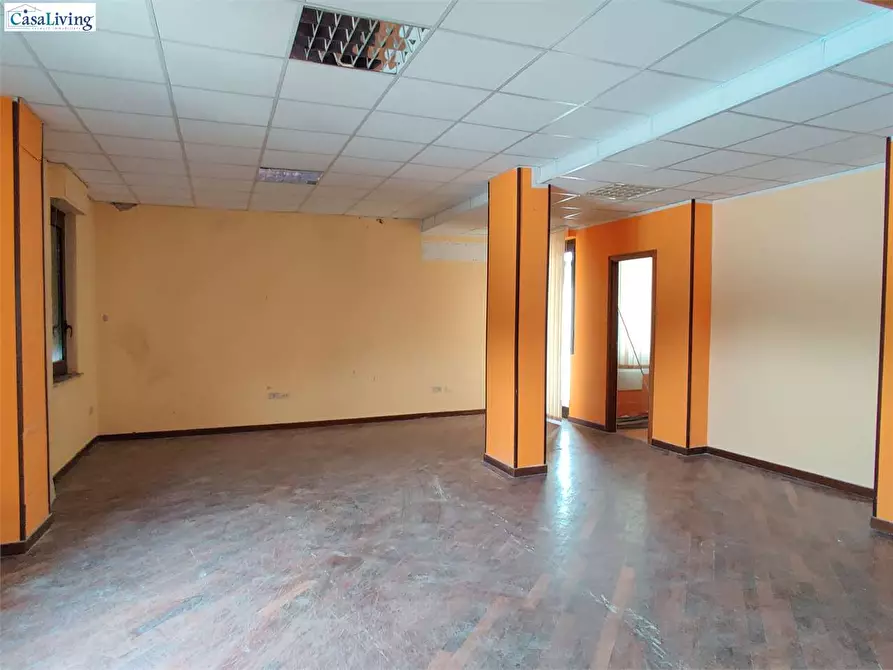 Immagine 20 di Ufficio in affitto  in Via Pietro Nenni - Via Ugo La Malfa 24 a Palermo