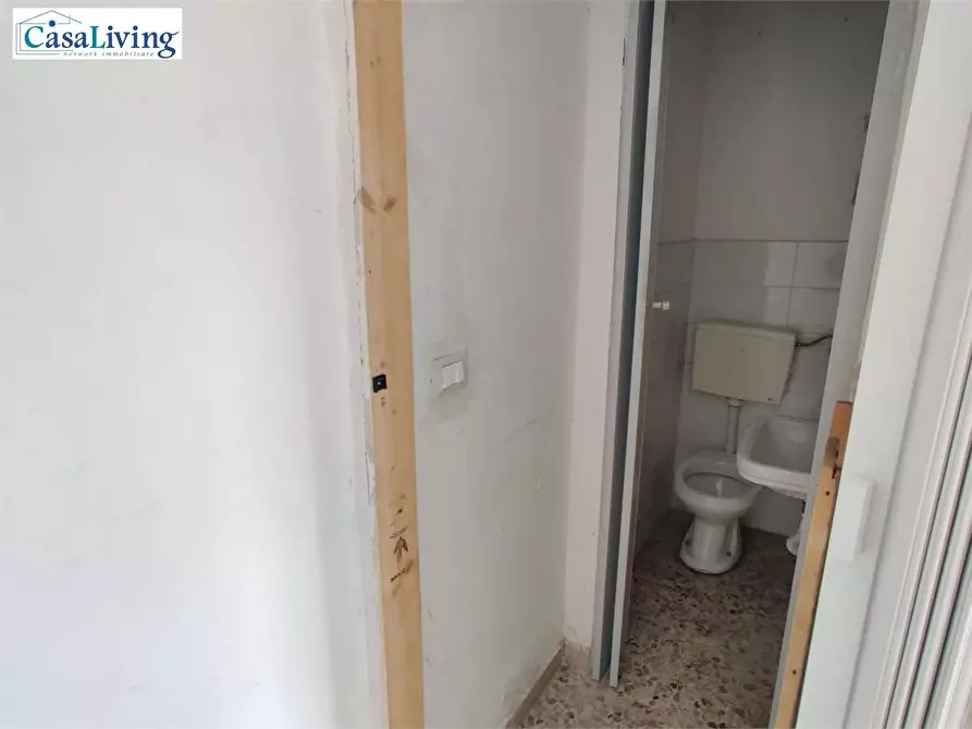 Immagine 4 di Negozio in vendita  in via filippo di giovanni 38 a Palermo