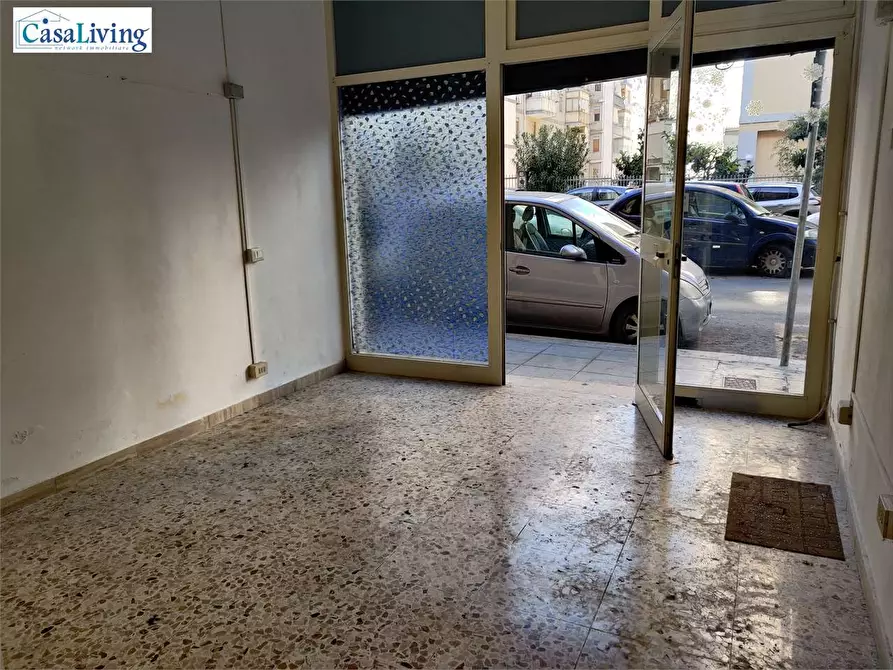 Immagine 5 di Negozio in vendita  in via filippo di giovanni 38 a Palermo
