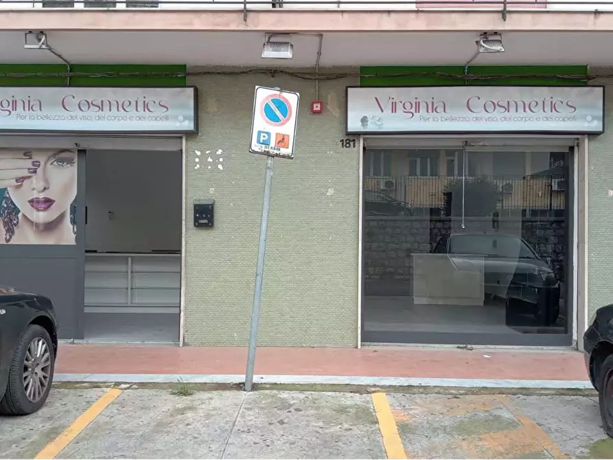 Immagine 1 di Negozio in vendita  in Via Venero  179 a Monreale