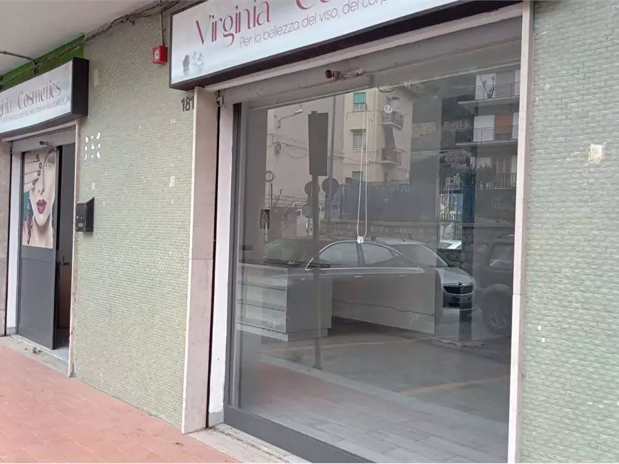 Immagine 2 di Negozio in vendita  in Via Venero  179 a Monreale