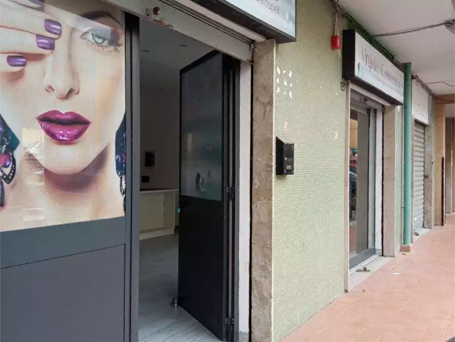 Immagine 5 di Negozio in vendita  in Via Venero  179 a Monreale