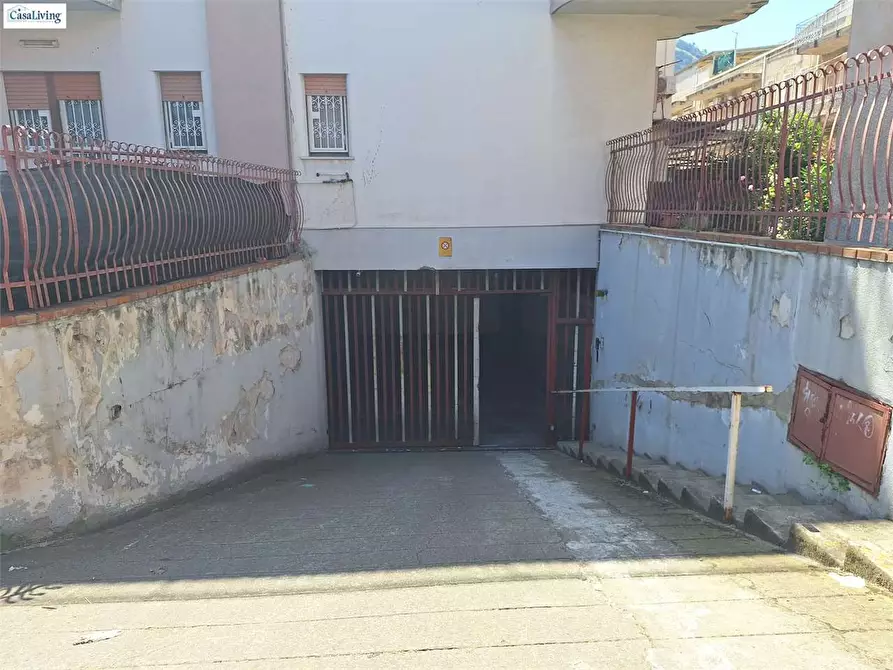 Immagine 1 di Magazzino in vendita  in Via Villagrazia 124/A a Palermo