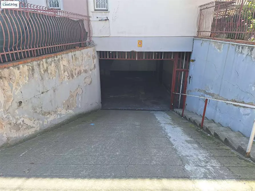 Immagine 4 di Magazzino in vendita  in Via Villagrazia 124/A a Palermo