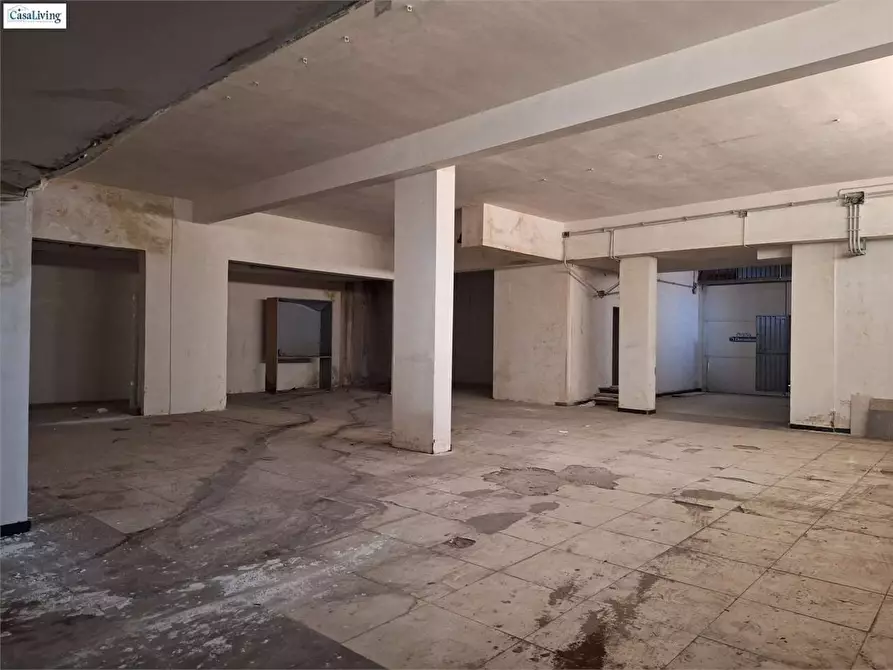 Immagine 8 di Magazzino in vendita  in Via Villagrazia 124/A a Palermo
