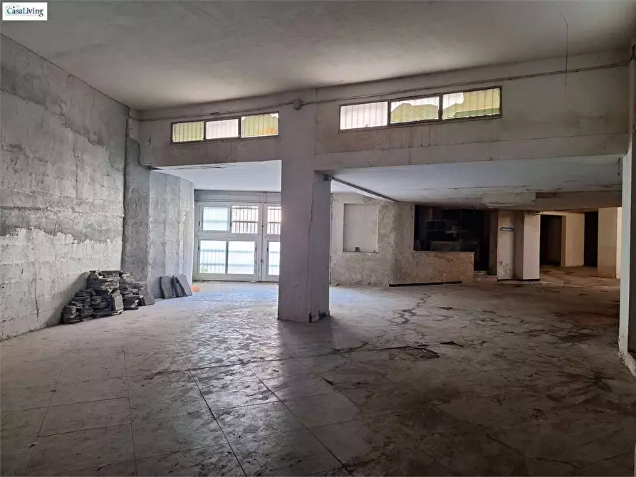 Immagine 9 di Magazzino in vendita  in Via Villagrazia 124/A a Palermo
