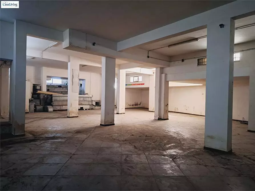 Immagine 12 di Magazzino in vendita  in Via Villagrazia 124/A a Palermo