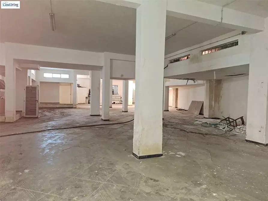 Immagine 15 di Magazzino in vendita  in Via Villagrazia 124/A a Palermo