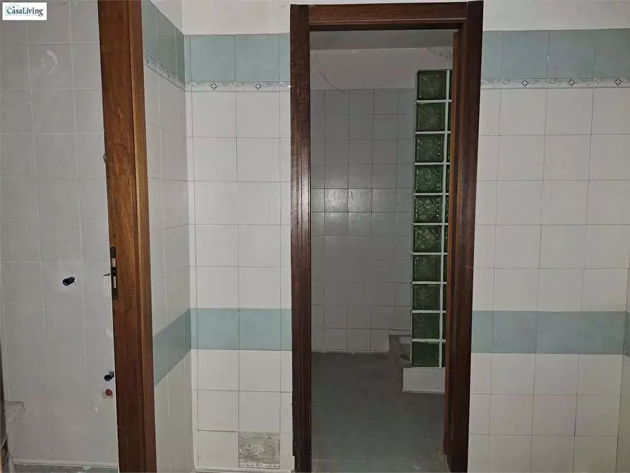 Immagine 17 di Magazzino in vendita  in Via Villagrazia 124/A a Palermo