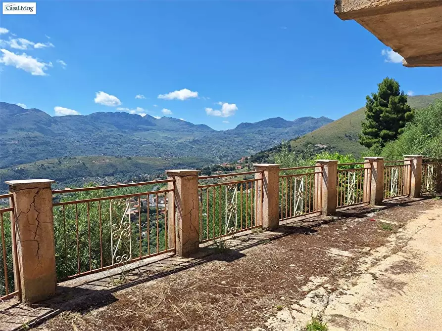 Immagine 38 di Porzione di villa in vendita  in Via Esterna Valle Cuba 34 a Monreale