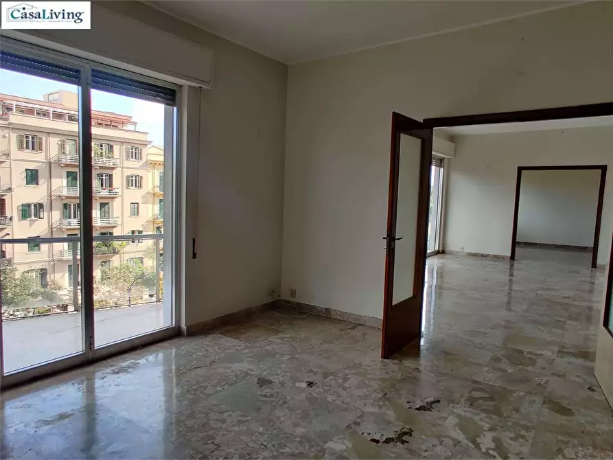Immagine 5 di Appartamento in affitto  in Via Marchese Ugo 74 a Palermo
