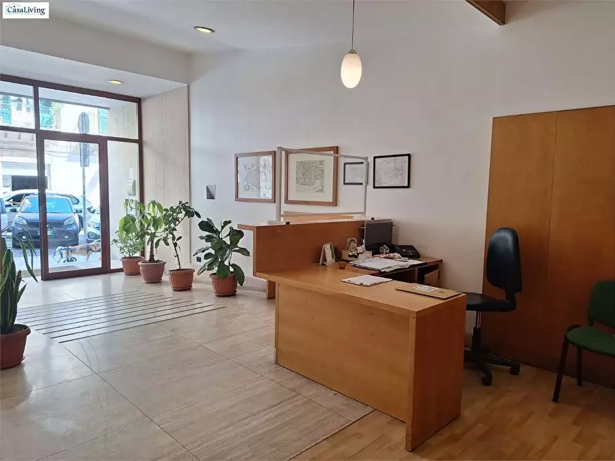 Immagine 5 di Appartamento in vendita  in Via Mariano Stabile 110 a Palermo