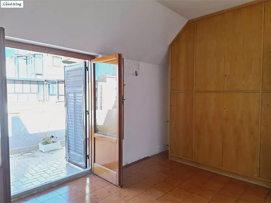 Immagine 32 di Appartamento in vendita  in Via Mariano Stabile 110 a Palermo