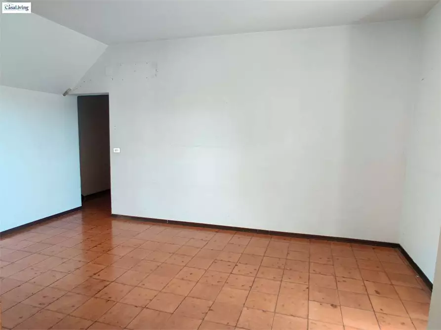 Immagine 33 di Appartamento in vendita  in Via Mariano Stabile 110 a Palermo