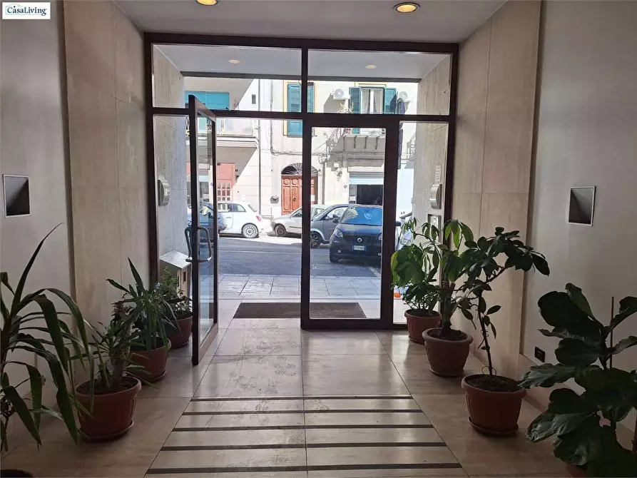 Immagine 3 di Attico in vendita  in Via Mariano Stabile 110 a Palermo