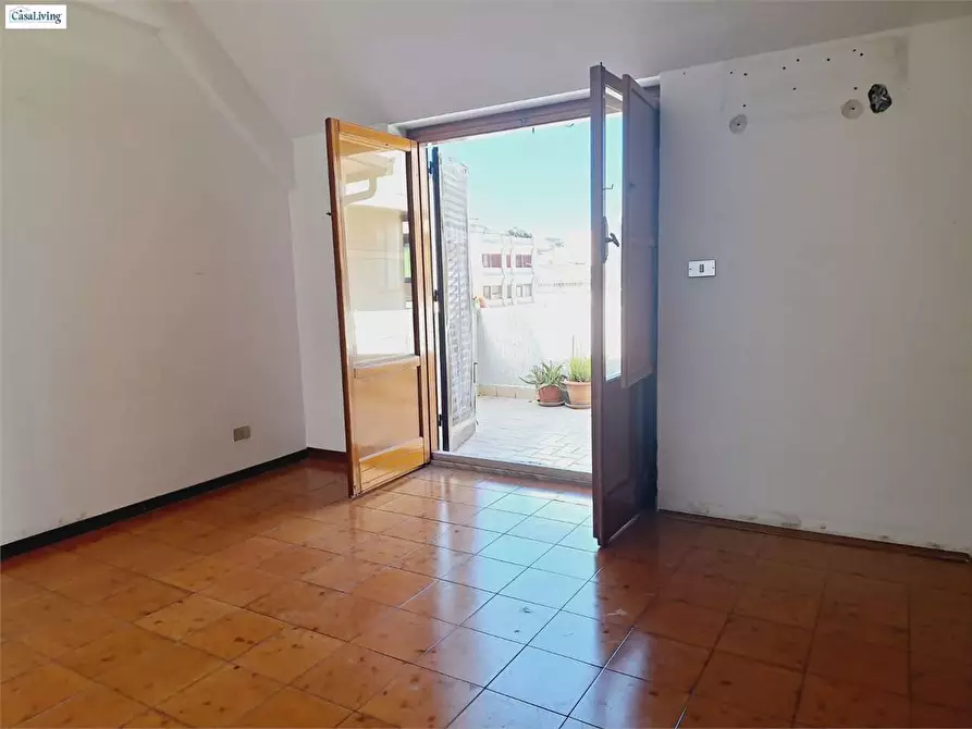 Immagine 31 di Attico in vendita  in Via Mariano Stabile 110 a Palermo