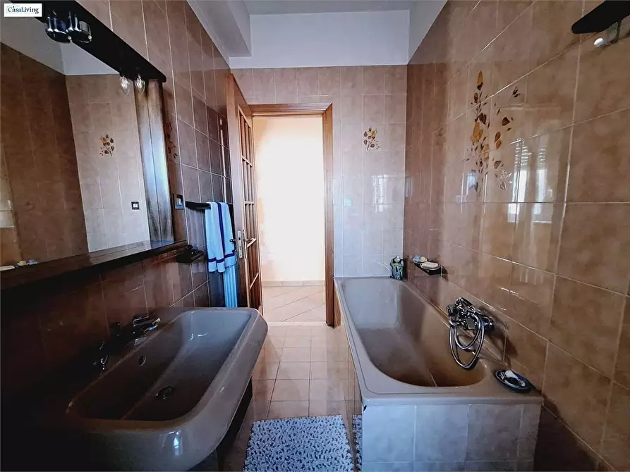 Immagine 41 di Appartamento in vendita  in Via Venero 198 a Monreale