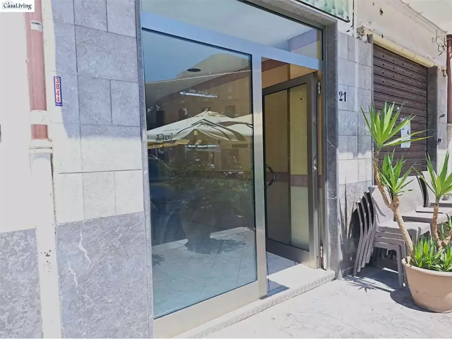 Immagine 3 di Negozio in affitto  in Piazza Vittorio Emanuele 21 a Monreale