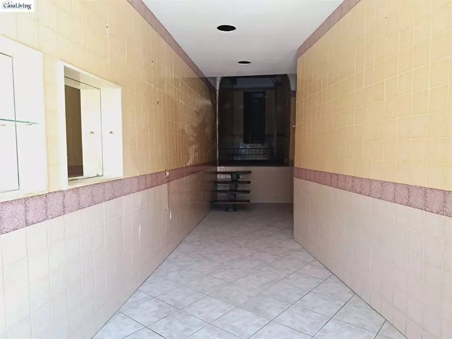 Immagine 6 di Negozio in affitto  in Piazza Vittorio Emanuele 21 a Monreale