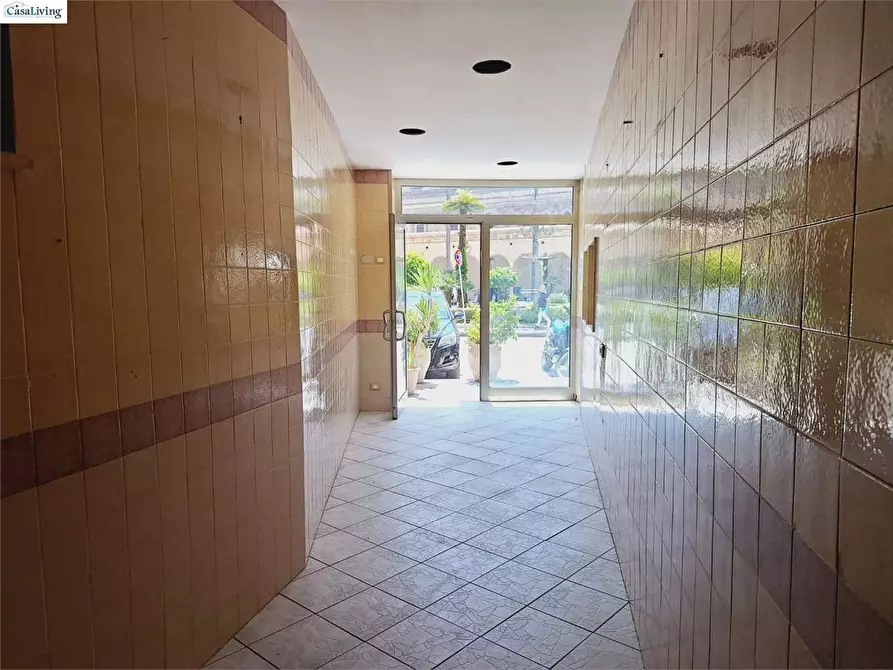 Immagine 9 di Negozio in affitto  in Piazza Vittorio Emanuele 21 a Monreale