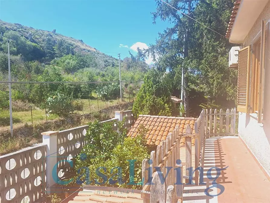 Immagine 28 di Villa in vendita  a Monreale